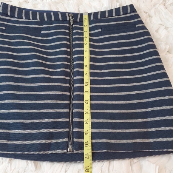 THE LIMITED | FRONT ZIP STRIPED CASUAL MINI SHORT SKIRT WOMEN'S SIZE 12P - Picture 14 of 15